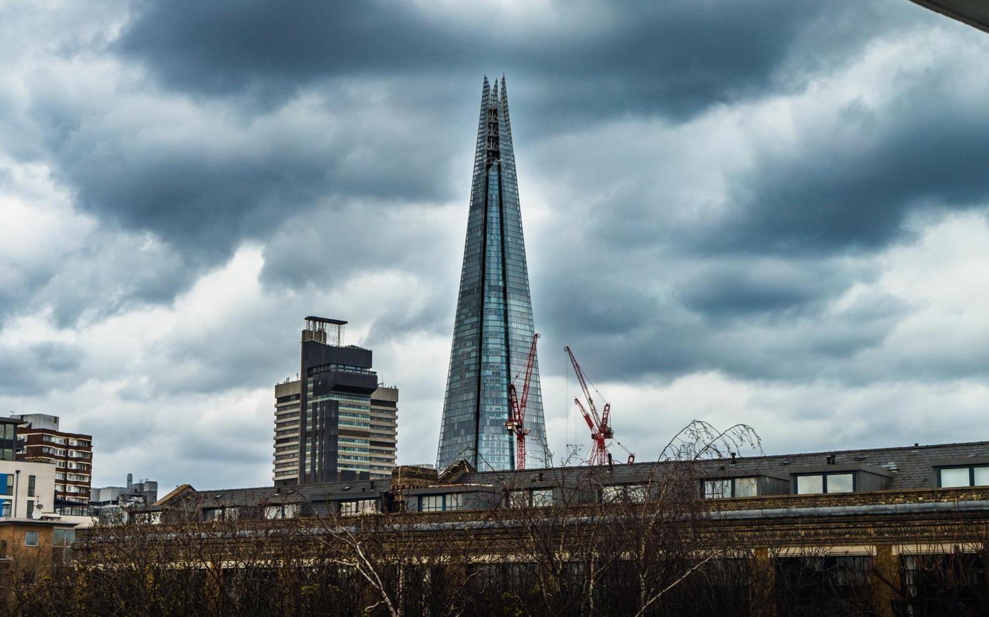 Shard View 2 Bed Entire Flat Appartement Londen Buitenkant foto