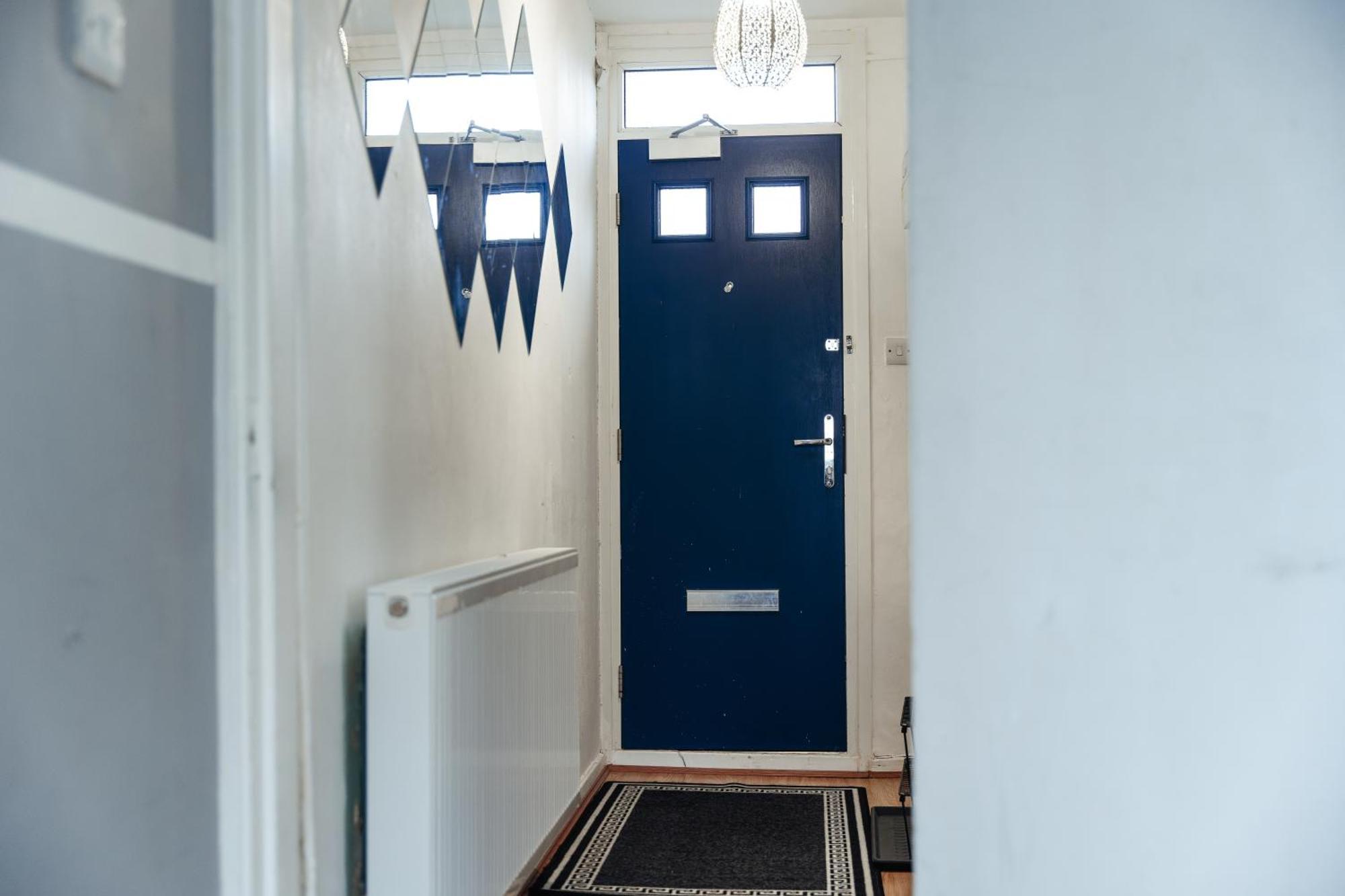 Shard View 2 Bed Entire Flat Appartement Londen Buitenkant foto