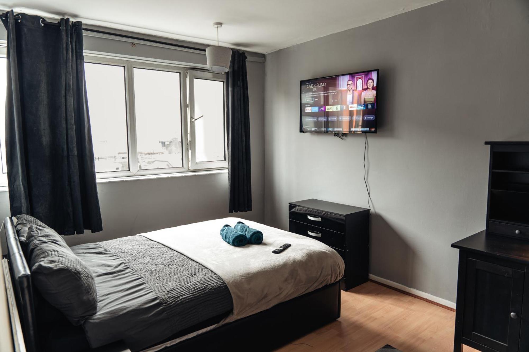 Shard View 2 Bed Entire Flat Appartement Londen Buitenkant foto